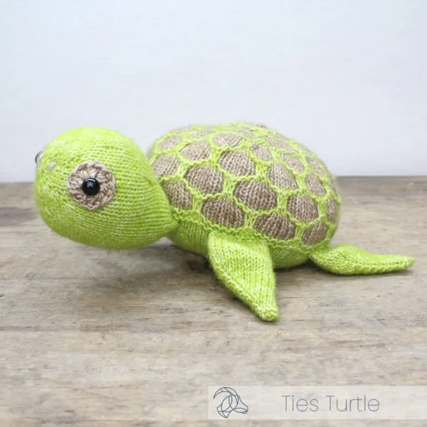 Hardicraft DIY Breipakket Ties Schildpad - Afbeelding 2