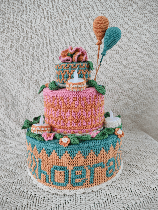 Haakpatroon Hoera overlay crochet feesttaart - Haak mee met Saar - Afbeelding 5